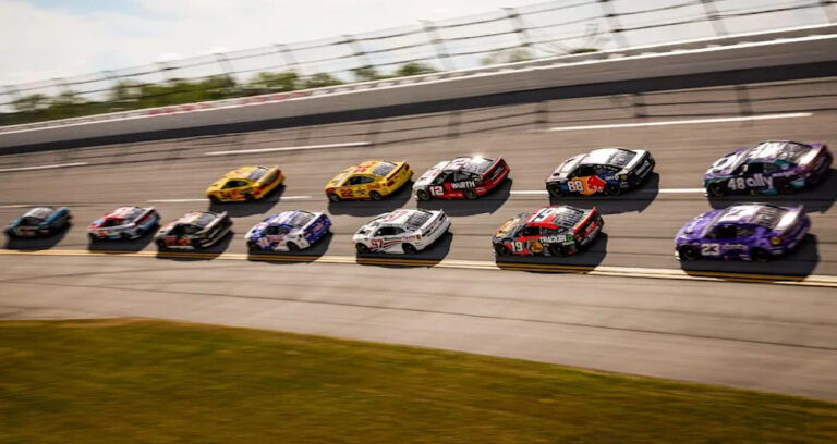 Sunday Setup: Manufacturer Alliances Shake Up Talladega Chase Battle 7 sunday setup manufacturer alliances add wrinkle to talladegas Sunday Setup: Manufacturer Alliances Shake Up Talladega Chase Battle